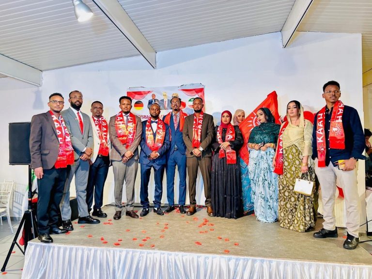 Magaalada Frankfurt ee Wadanka Jarmalka Waxa Xalay Xilkii la Wareegay Hogaanka Cusub ee Xisbiga Kaah ee wadanka Jarmalka(Germany)